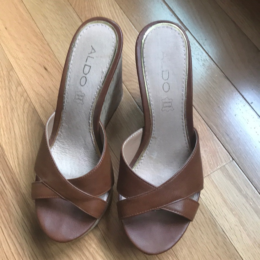 Wedge heel